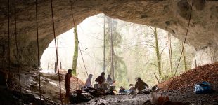 Initiation à la Grande grotte aux Fées de Vallorbe