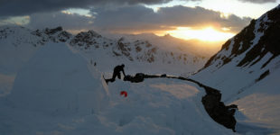 Igloo et sommets dans le Val d'Anniviers